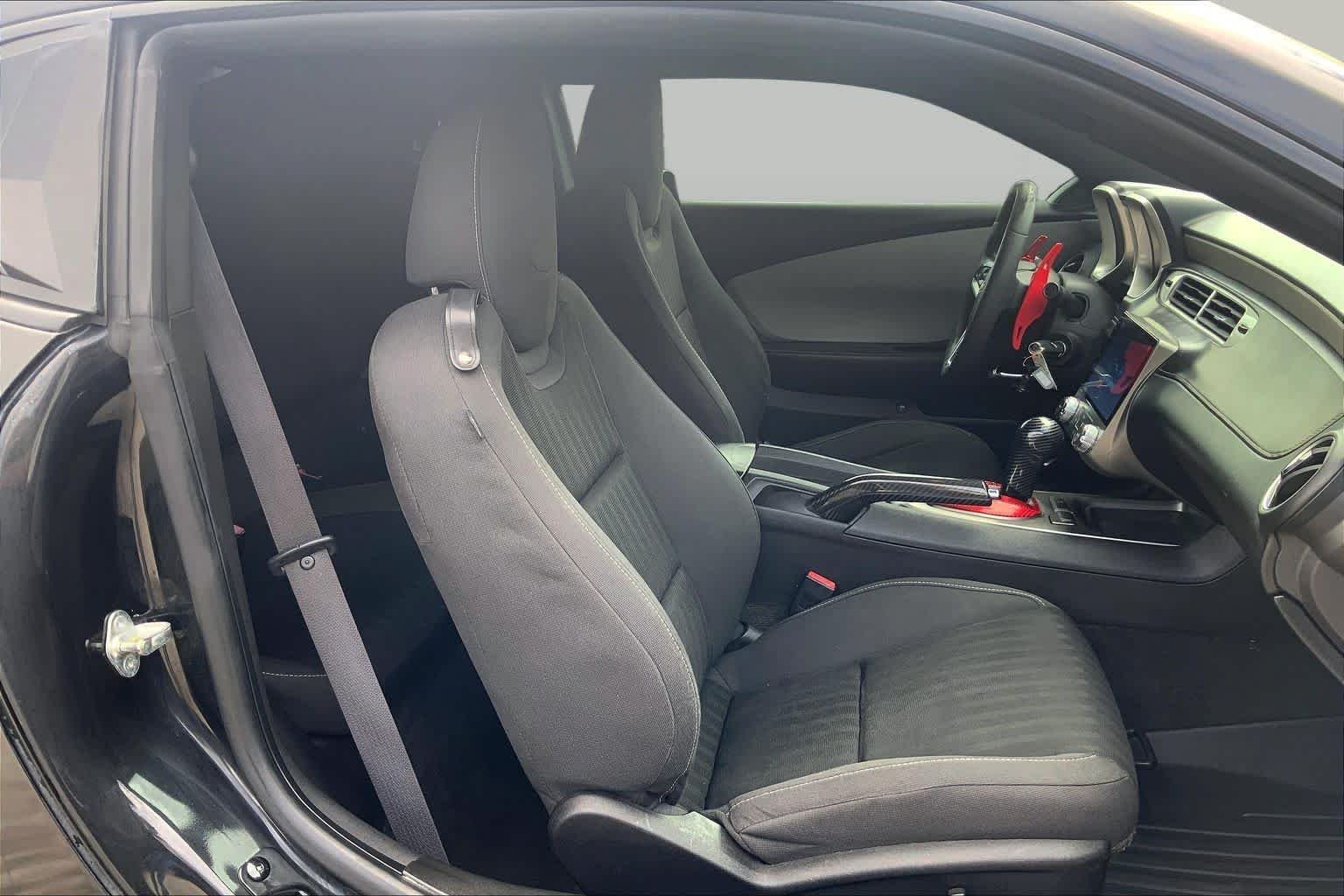 Used 2013 Black Chevrolet LS image 9