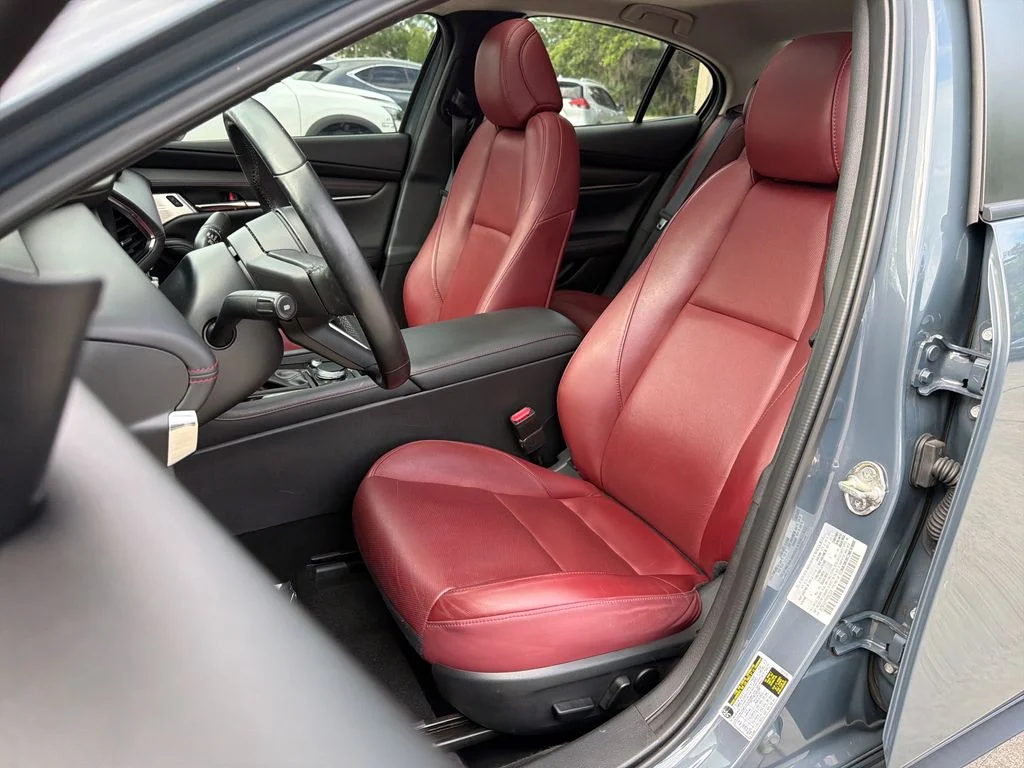 2023 Mazda Mazda3 Carbon Edition - Photo 32