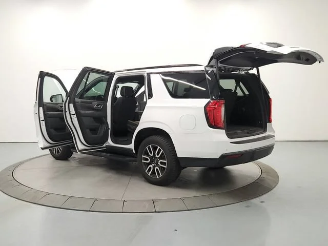 2023 GMC Yukon AT4 - Photo 13