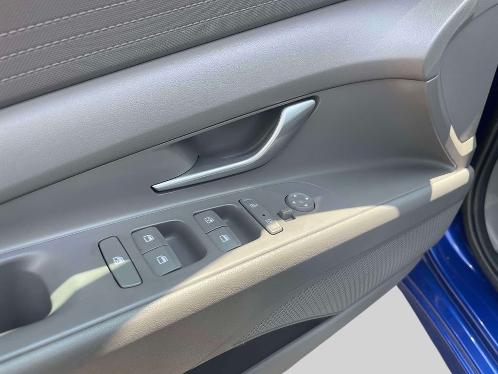 Used 2023 Blue Hyundai SEL image 18