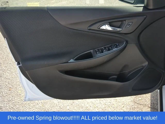 Used 2025 White Chevrolet LT image 20