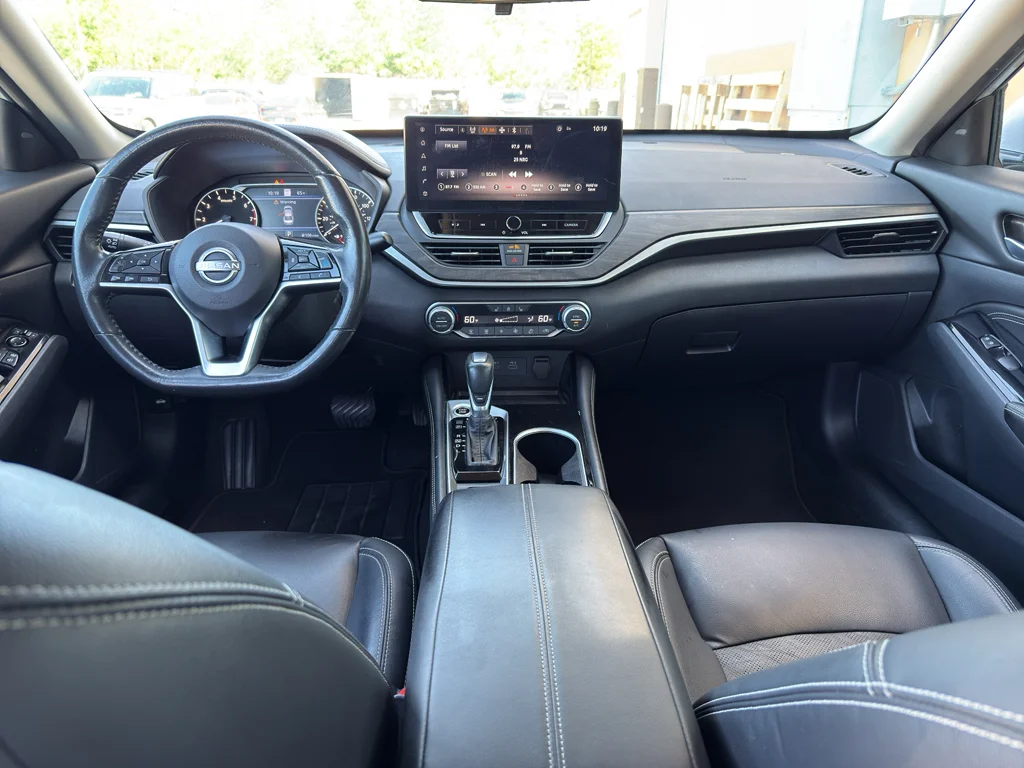 Used 2023 Brilliant Silver Metallic Nissan 2.5 SL image 13