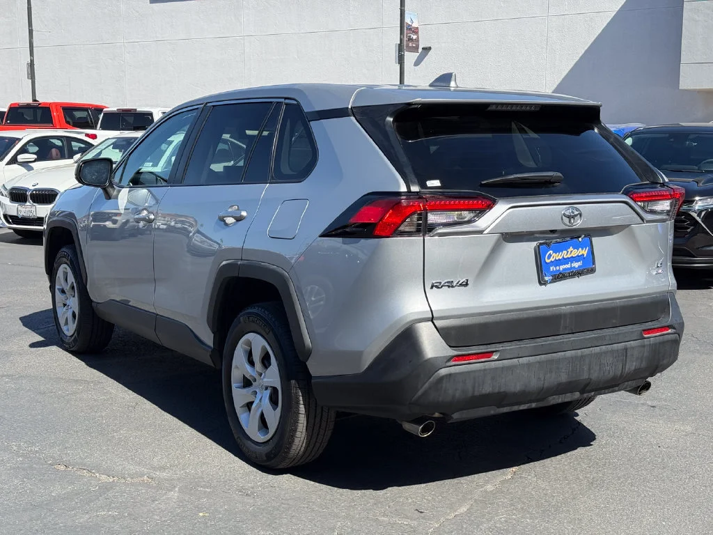 Used 2025  Toyota LE image 10