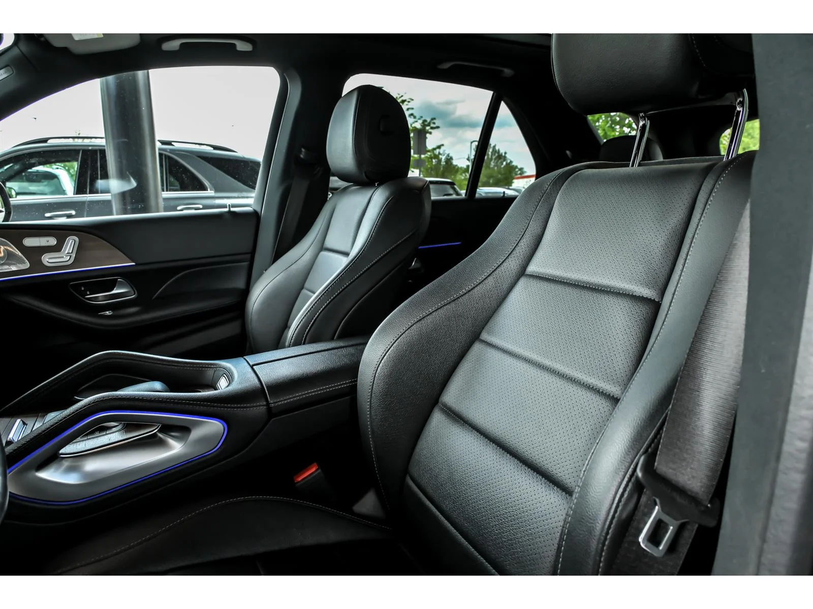 Used 2021 Black Mercedes-Benz GLE 350 4MATIC® image 10