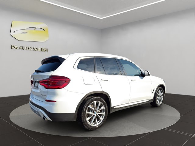 Used 2019 Alpine White BMW xDrive30i image 7