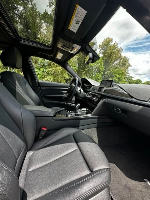Used 2018 Glacier Silver Metallic BMW 328d image 22