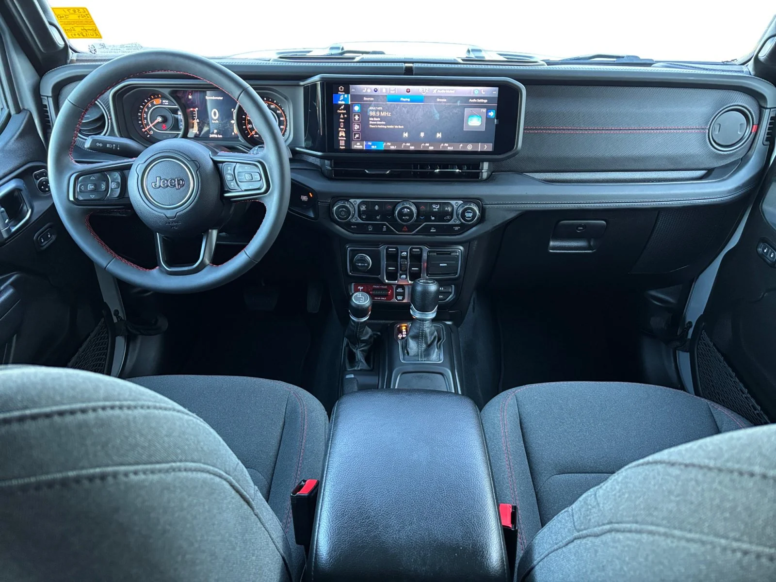 Used 2024 Silver Zynith Jeep Rubicon image 12