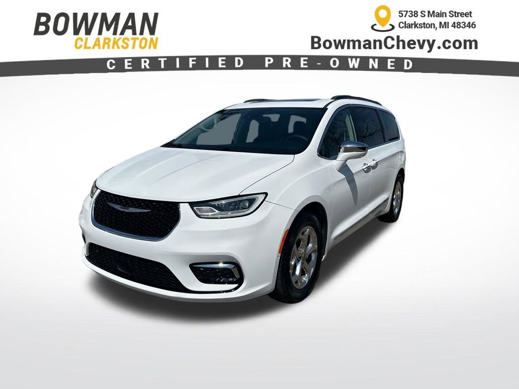 2022 Chrysler Pacifica Limited's photo