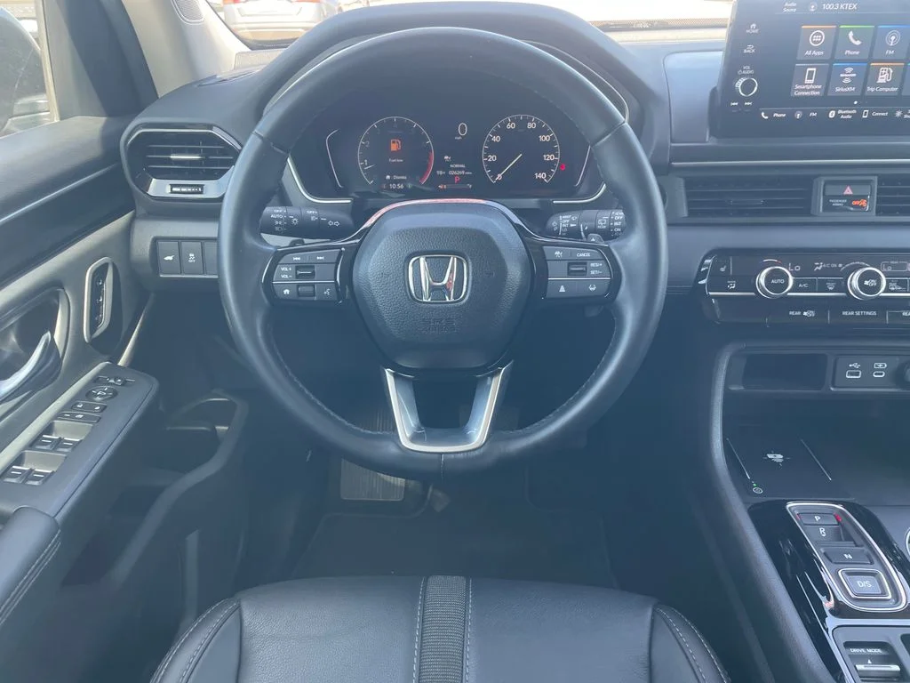 Used 2025 Gray Honda EX-L image 10