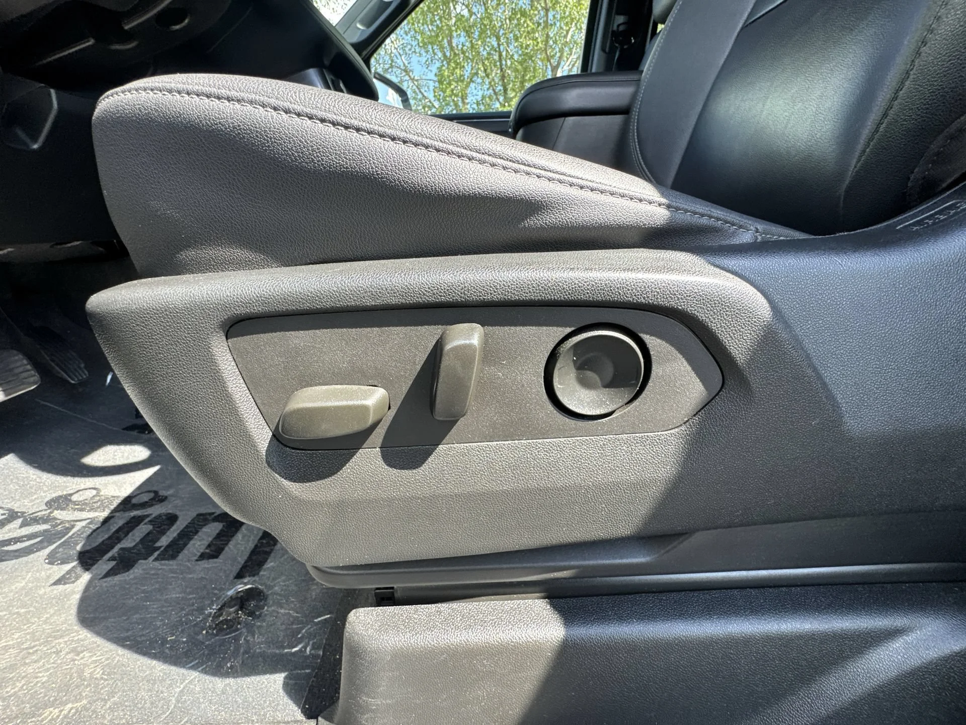 2023 Chevrolet Tahoe LT - Photo 12