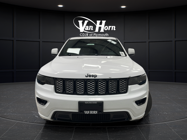 Used 2018 Bright White Clearcoat Jeep Altitude image 2