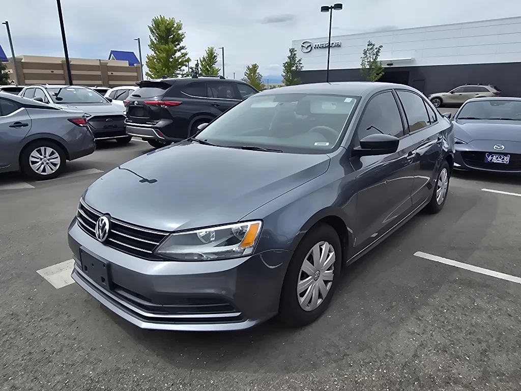 Used 2015 Platinum Gray Metallic Volkswagen 2.0L S image 1