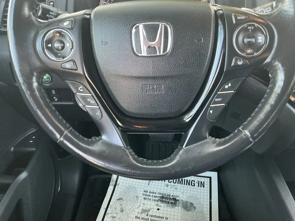 Used 2017 White Honda Elite image 25