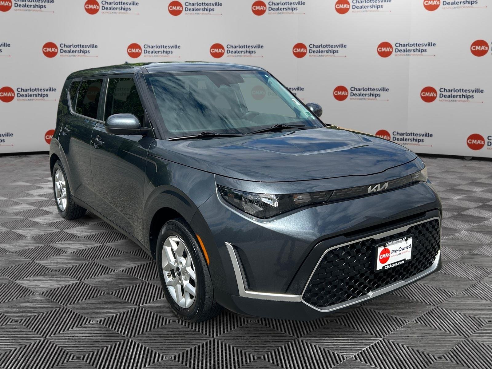 Used 2023 Gravity Gray Kia LX image 7