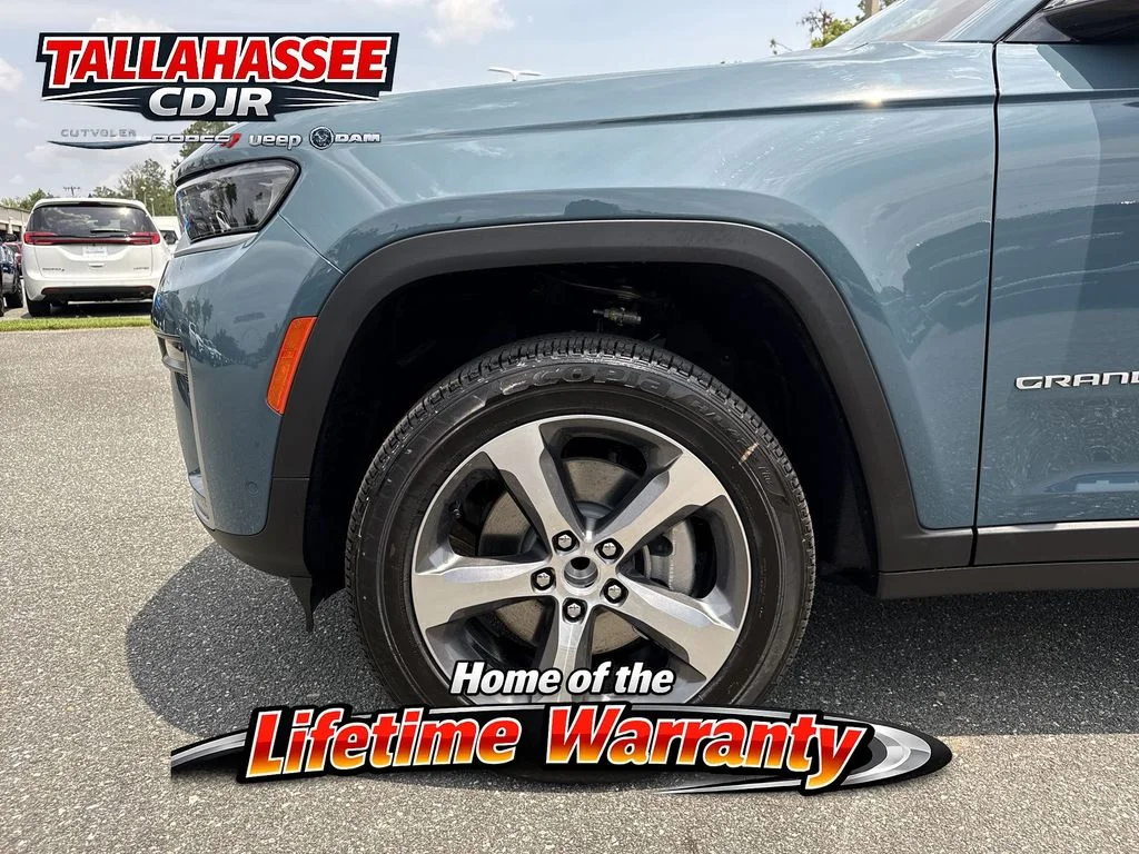 New 2026 Steel Blue Exterior Paint Jeep Limited image 12