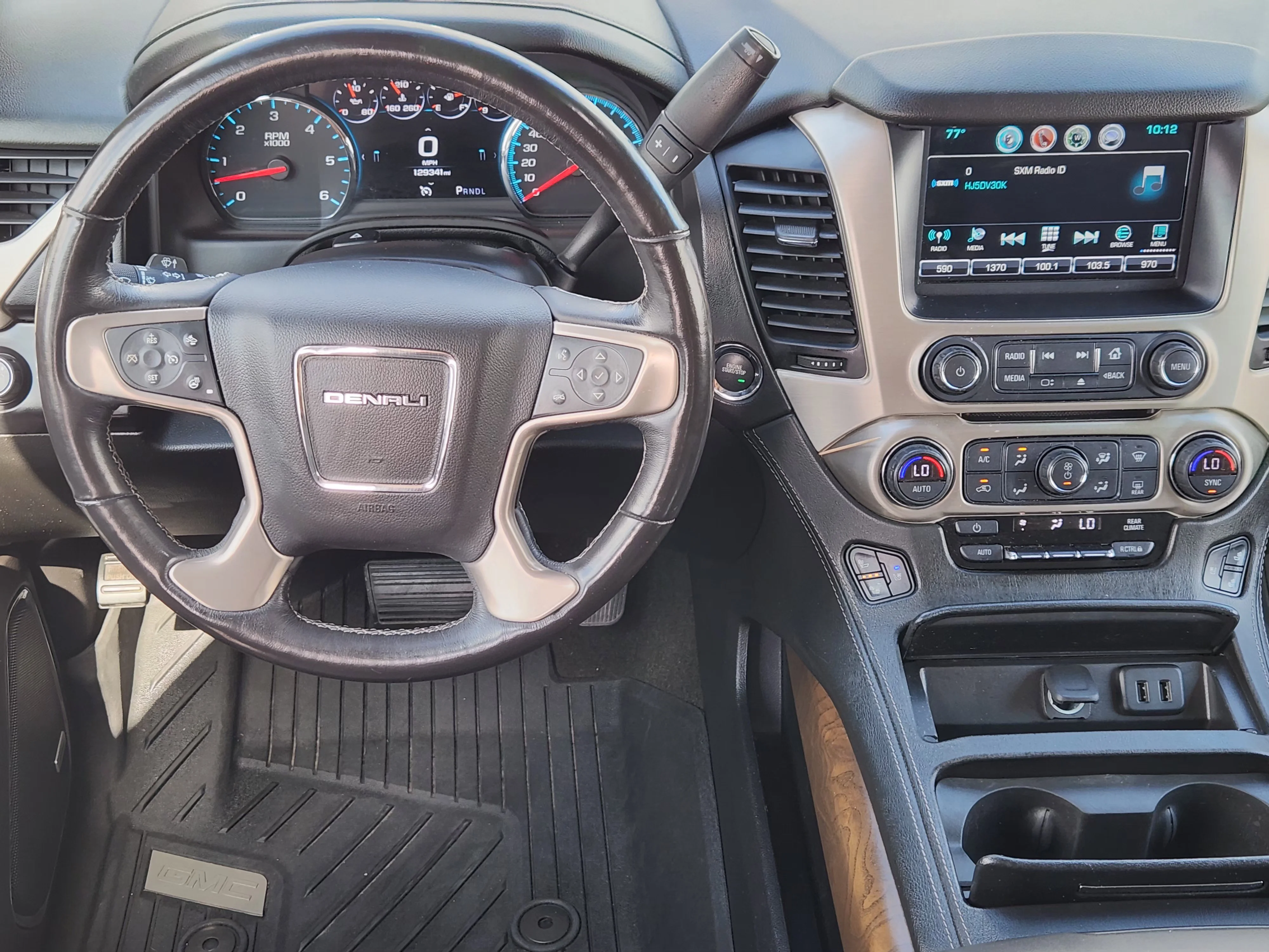 Used 2018 Quicksilver Metallic GMC Denali image 27