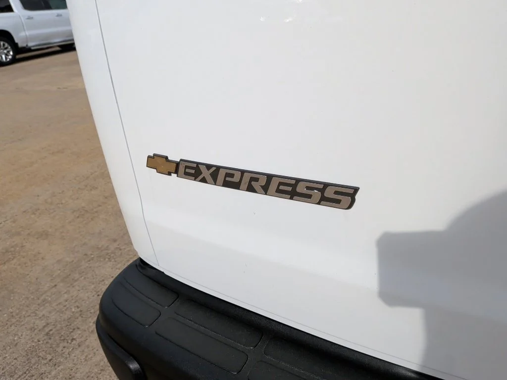 2025 Chevrolet Express Cargo Work Van - Photo 31