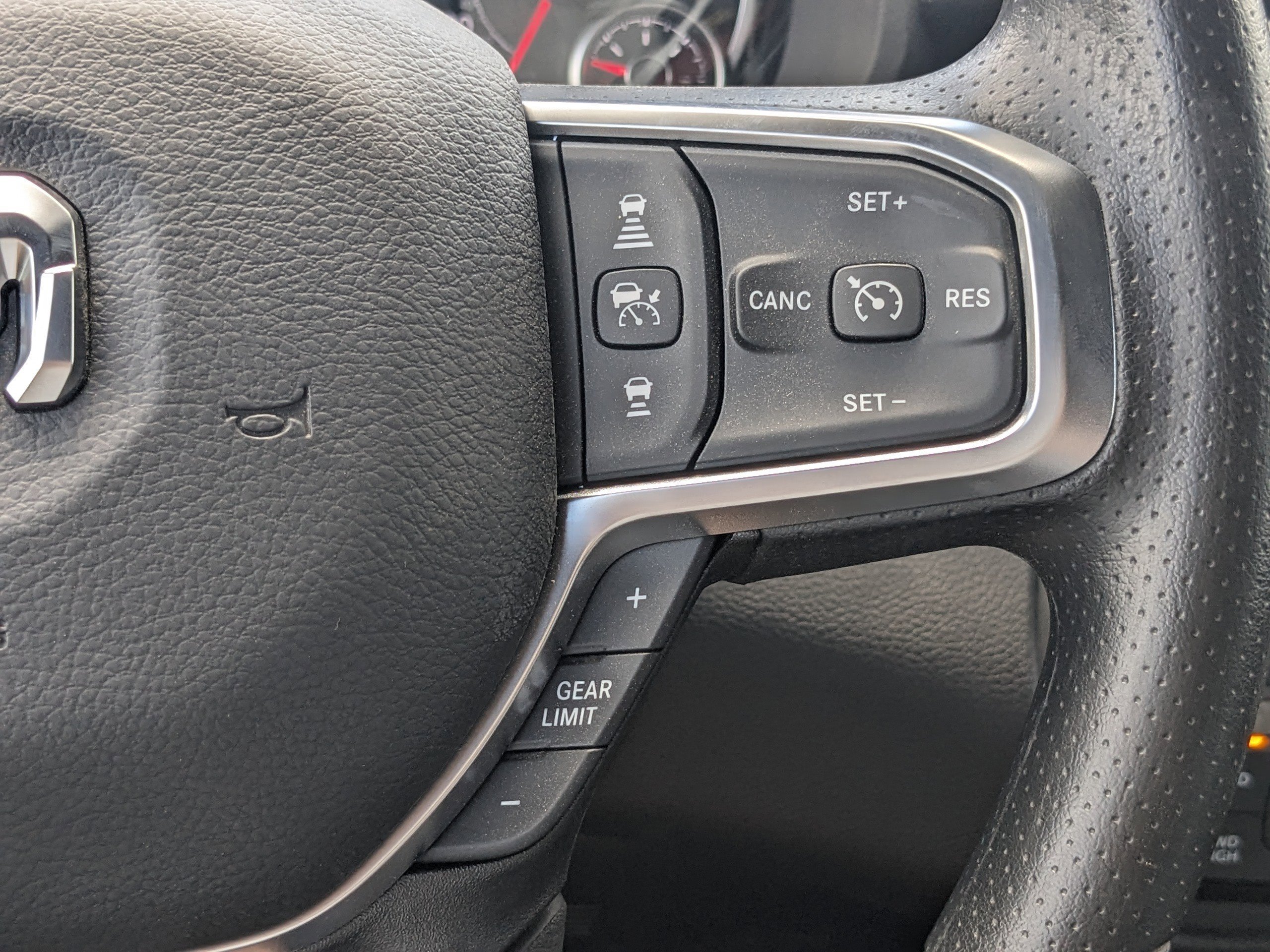 2025 RAM 2500 Tradesman - Photo 21
