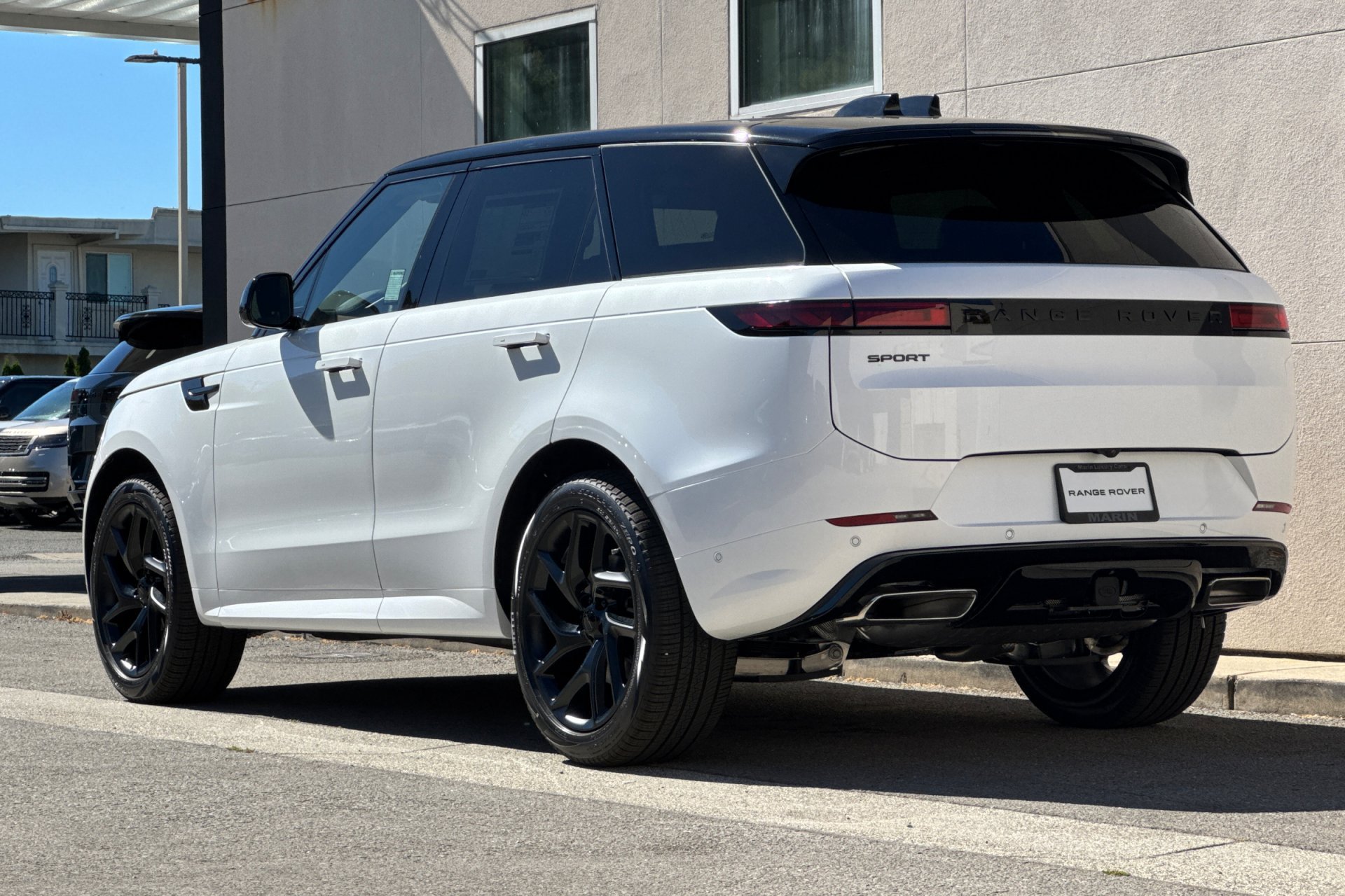 New 2026 Ostuni Pearl White Land Rover Dynamic SE image 6