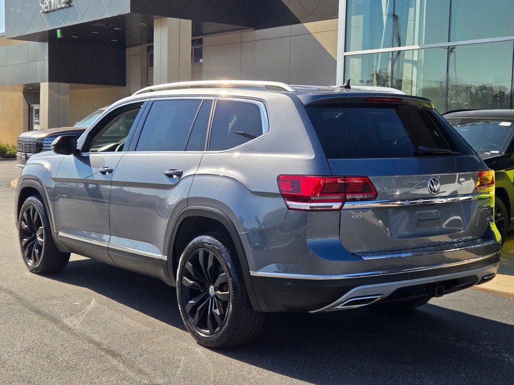 Used 2019 Platinum Gray Metallic Volkswagen SEL Premium image 15