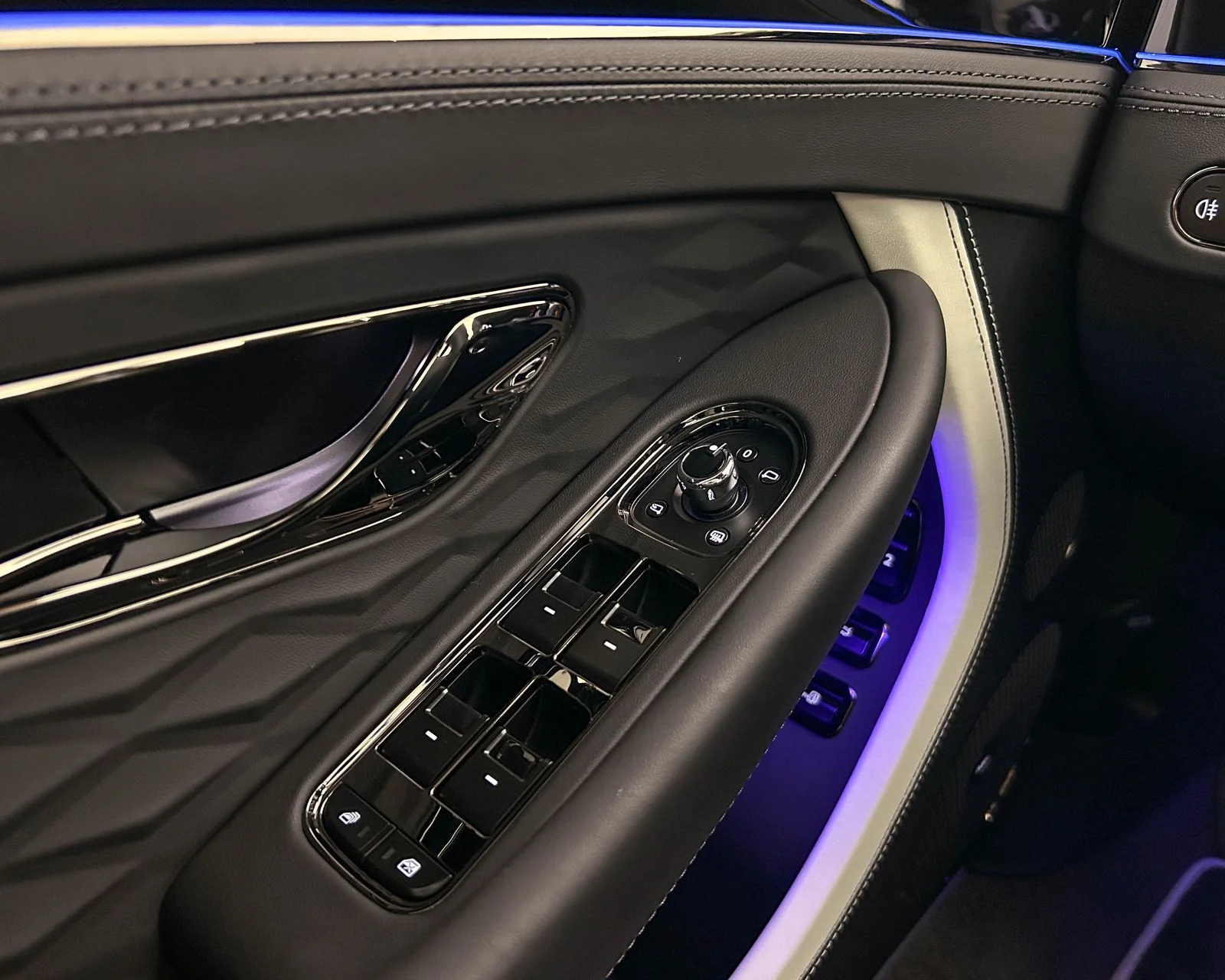 New 2025  Bentley Speed image 15
