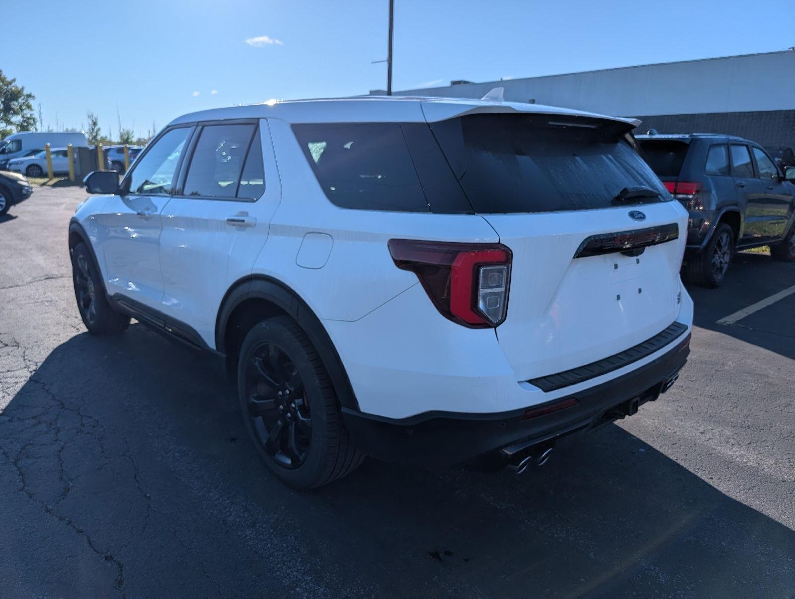 Used 2022 Star White Metallic Tri-Coat Ford  image 6