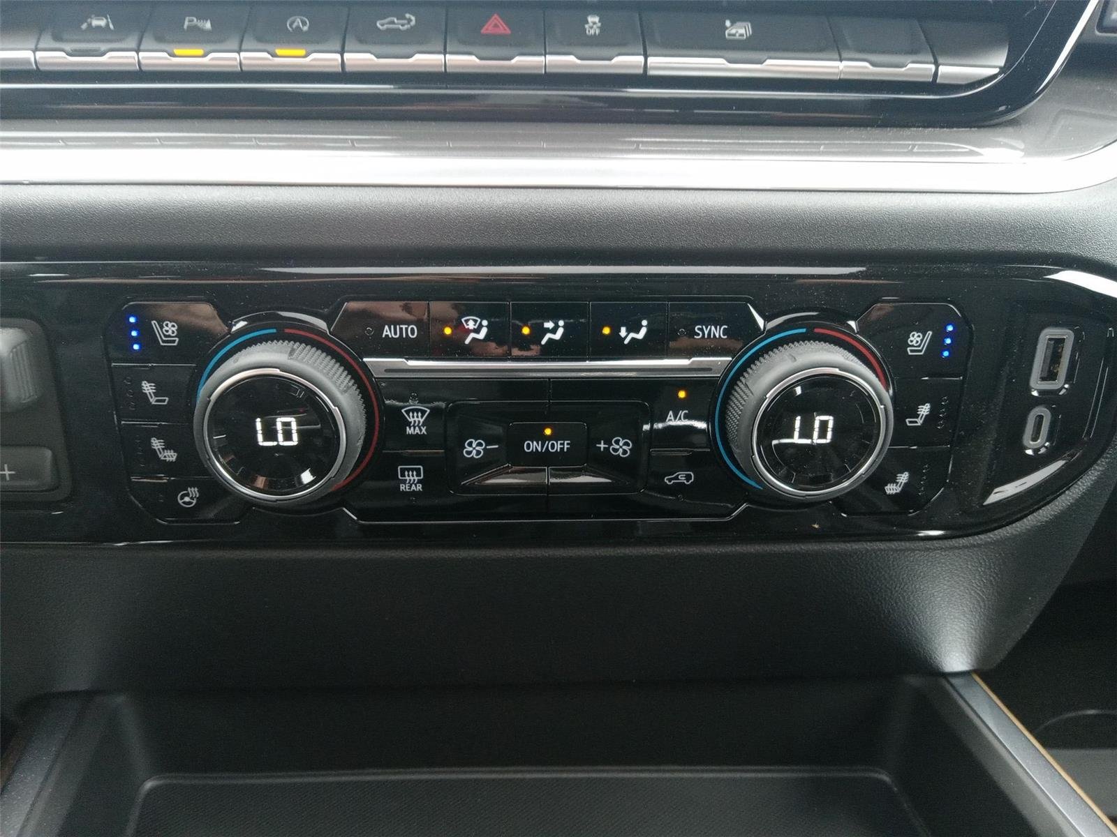 2026 Chevrolet Silverado 1500 High Country - Photo 20