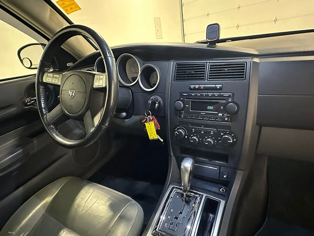 Used 2005 Green Dodge R/T image 77
