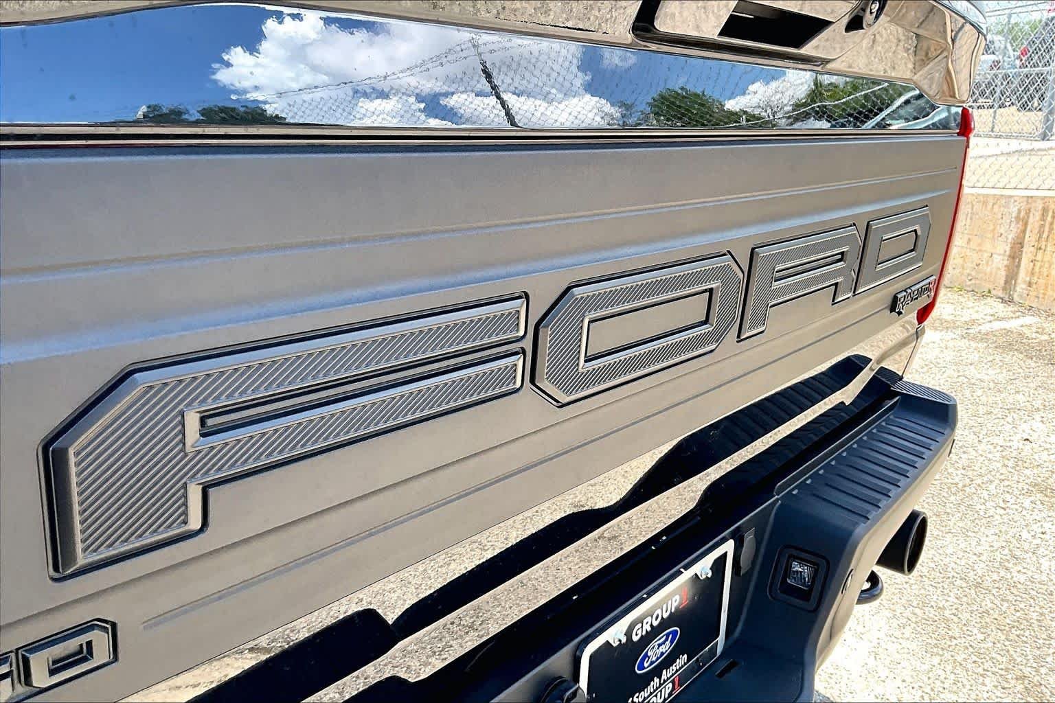 Used 2025 Agate Black Metallic Ford Raptor image 31