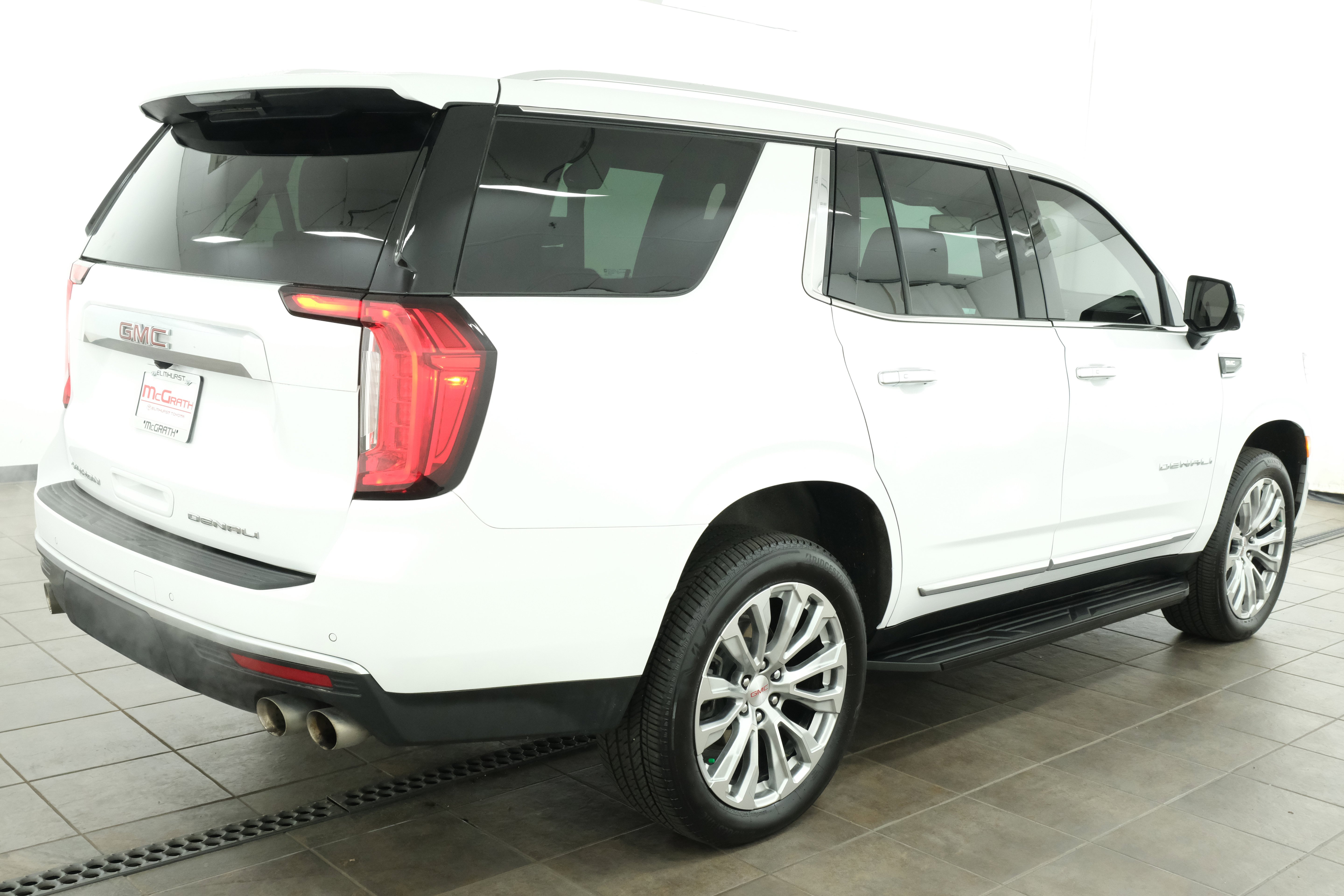 2024 GMC Yukon Denali - Photo 6
