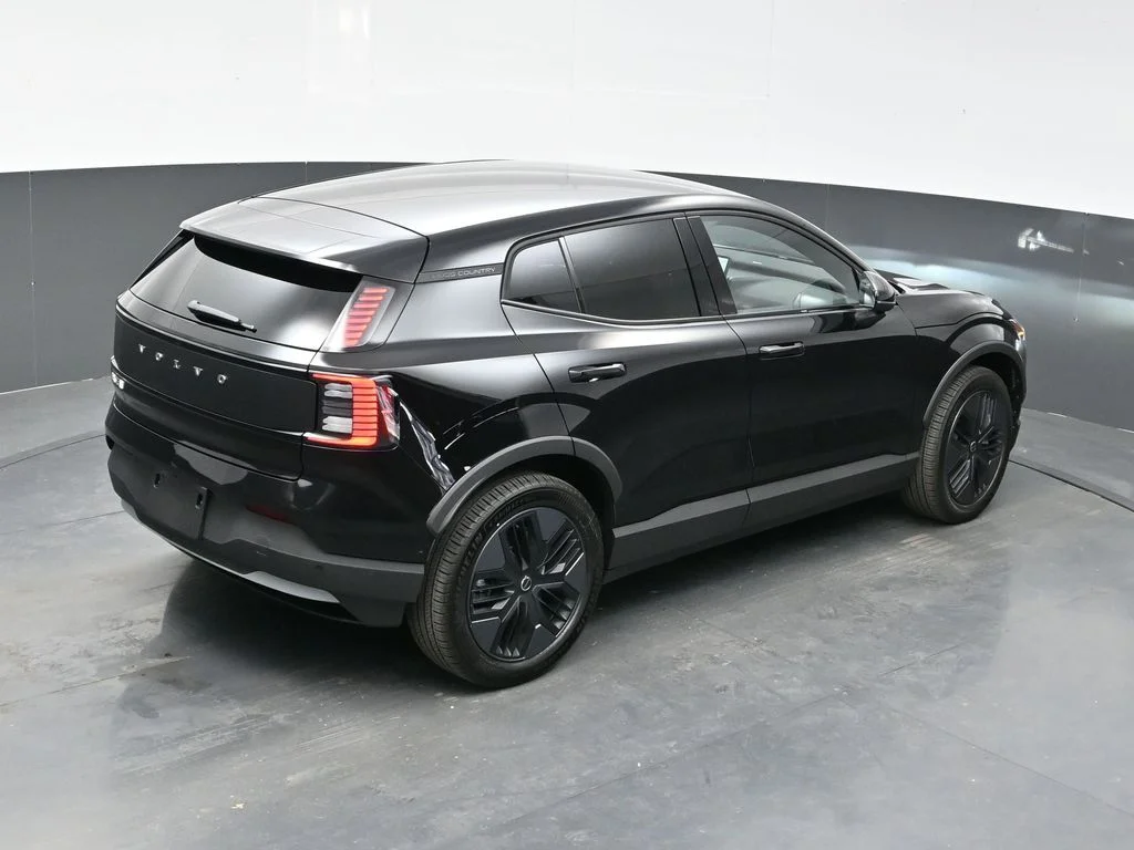 New 2026 Onyx Black Volvo Twin Motor Cross Country Ultra image 38