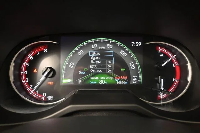 Used 2024 Beige Toyota XLE Premium image 33