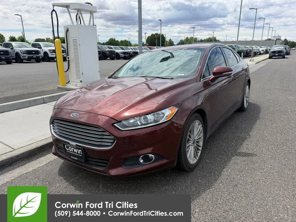 Used 2015 Bronze Fire Metallic Tinted Clearcoat Ford SE image 16