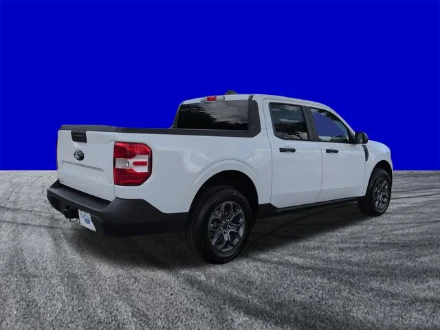 New 2026 Oxford White Ford XLT image 4