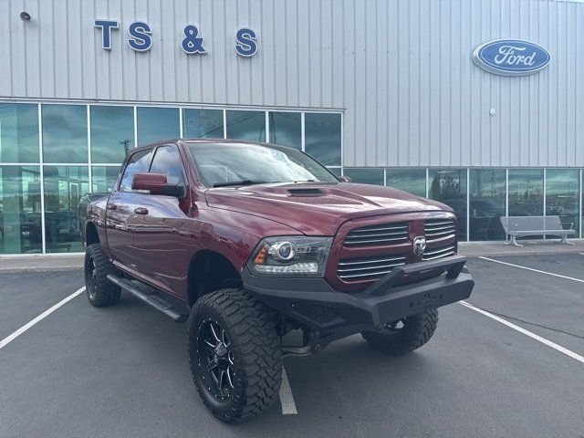 Used 2017 RAM Ram 1500 Sport with VIN 1C6RR7MT5HS552899 for sale in Madras, OR