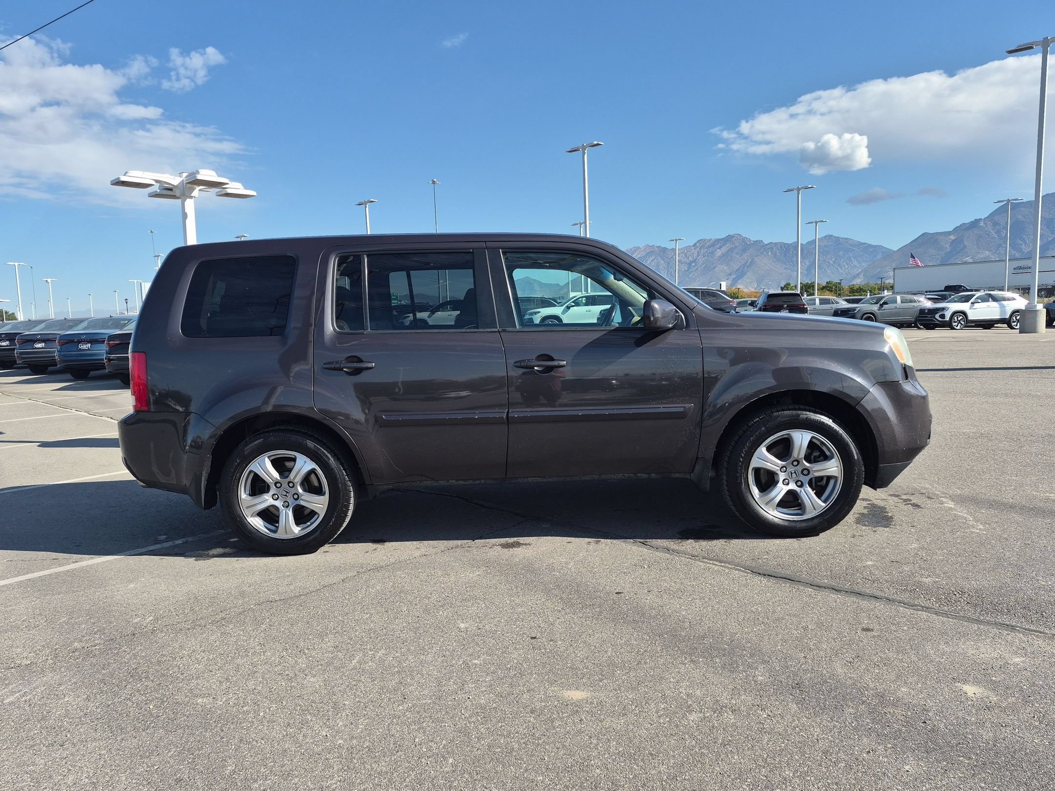 Used 2014 Honda Pilot EX-L with VIN 5FNYF3H52EB023470 for sale in South Jordan, UT