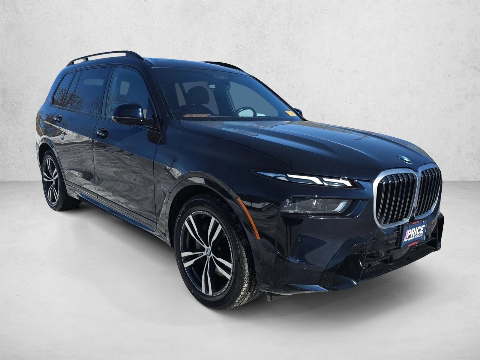 Used 2023 Carbon Black Metallic BMW xDrive40i image 3