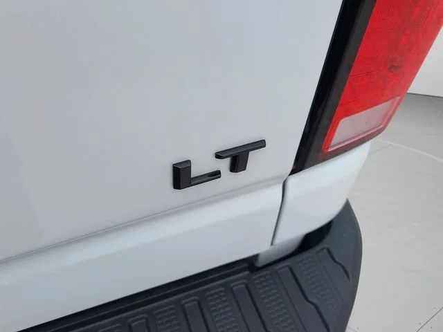 New 2026 Summit White Chevrolet LT image 32