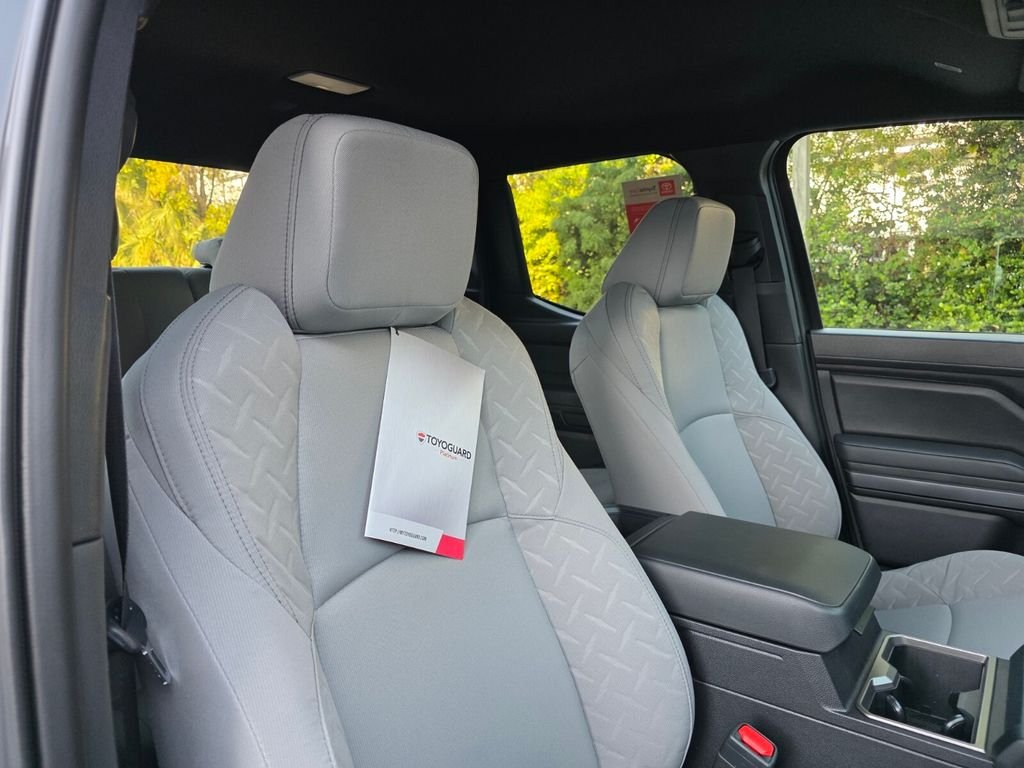 2026 Toyota Tacoma SR5 - Photo 15