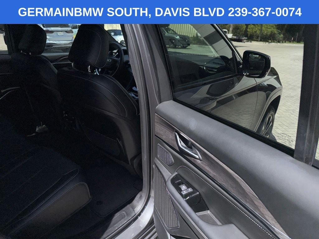Used 2024 Baltic Gray Metallic Clearcoat Jeep Overland image 25