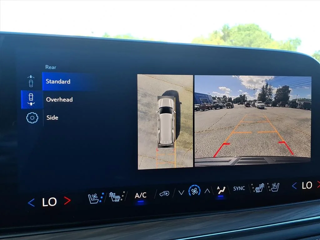 2026 Chevrolet Suburban Premier - Photo 14