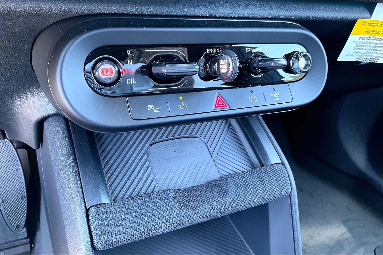 New 2027 0C70 Slate Blue Metallic MINI Iconic image 16