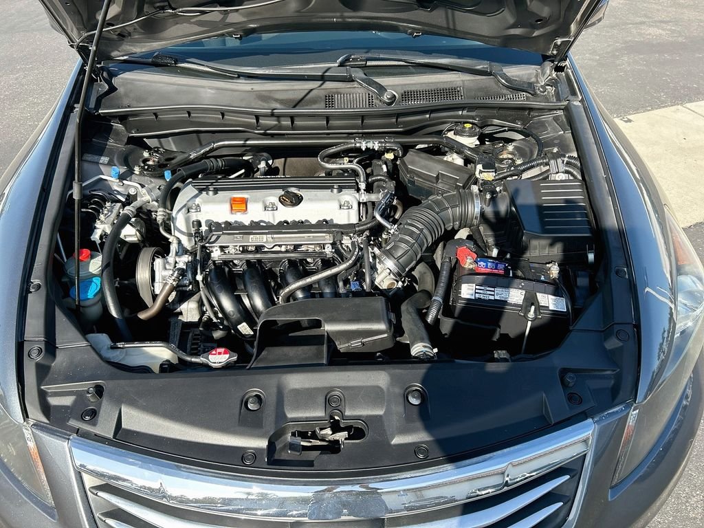 Used 2012 Polished Metal Metallic Honda EX image 28
