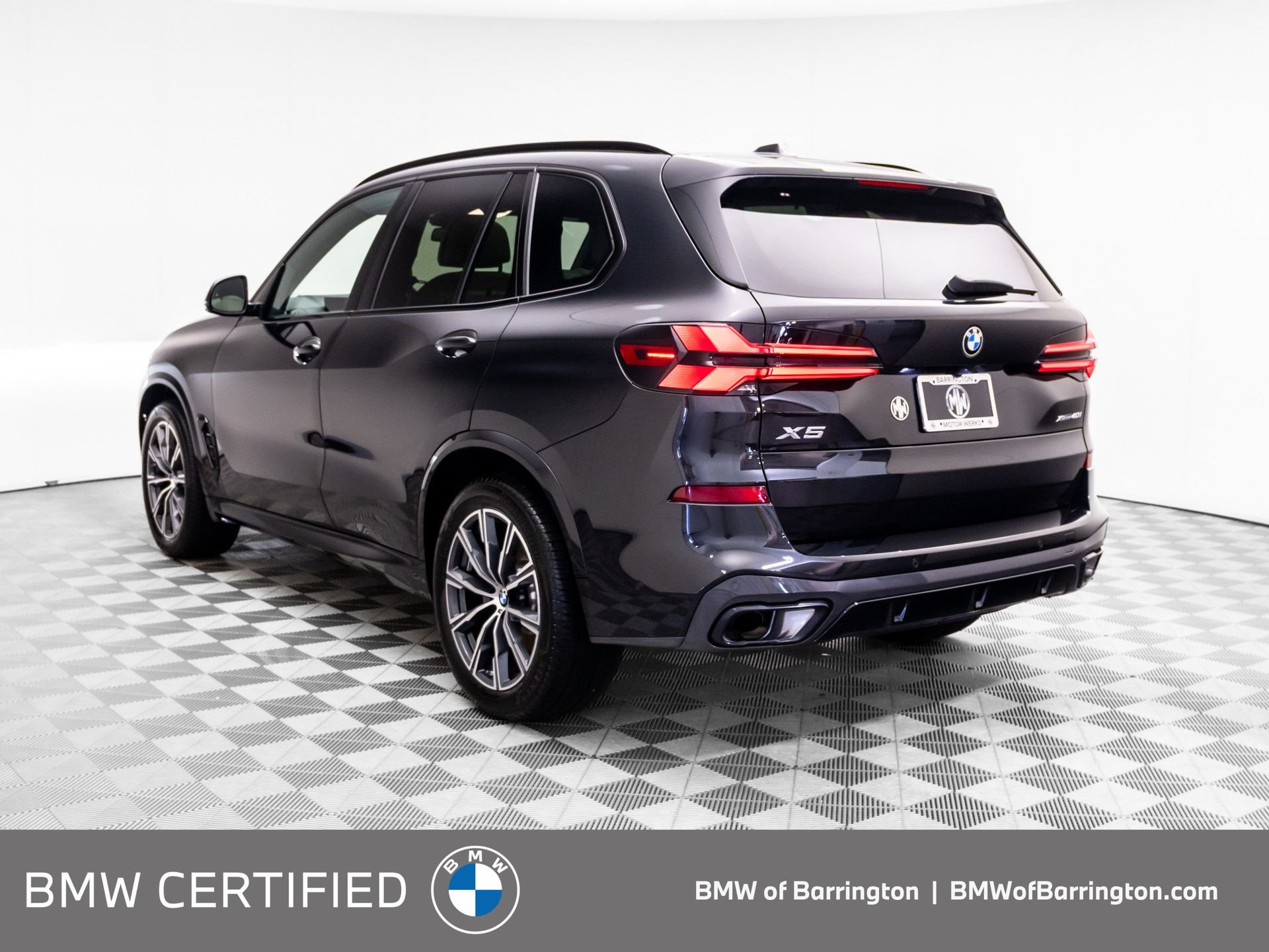 Certified Used 2024 Black Sapphire Metallic BMW xDrive40i image 3