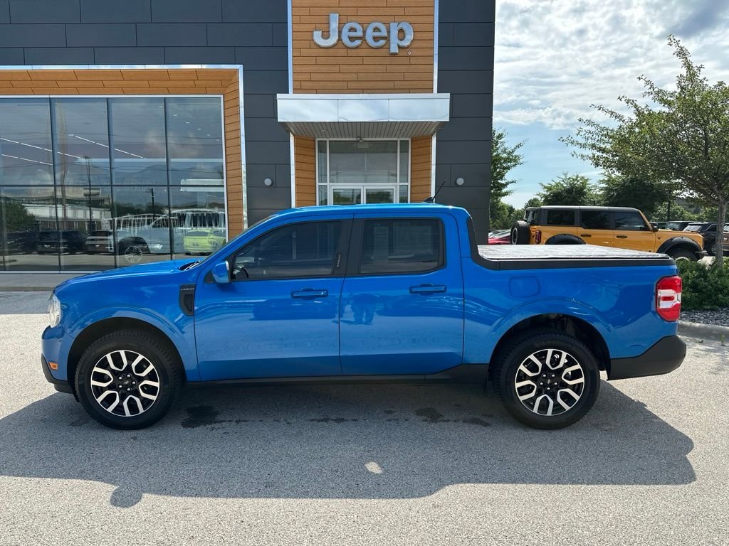 Used 2022 Blue Ford Lariat image 10