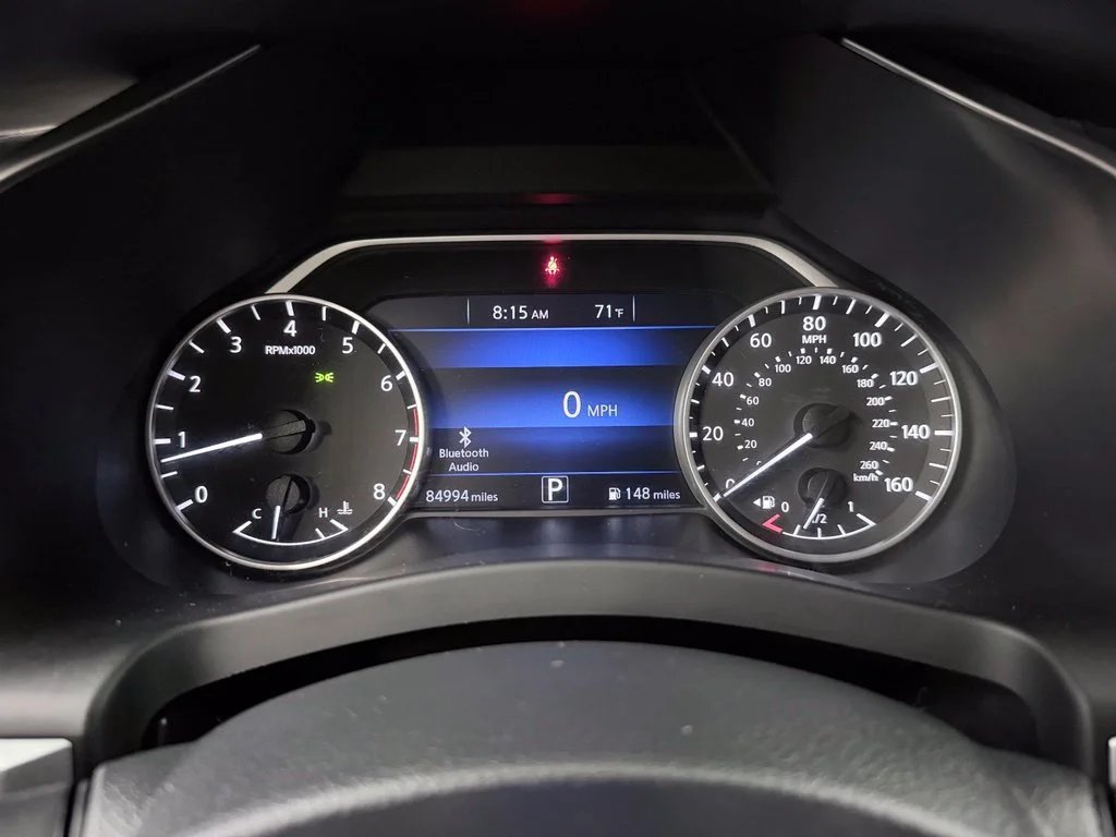 Used 2019 Black Nissan S image 13