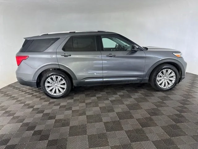 Used 2023 Gray Ford Limited image 6