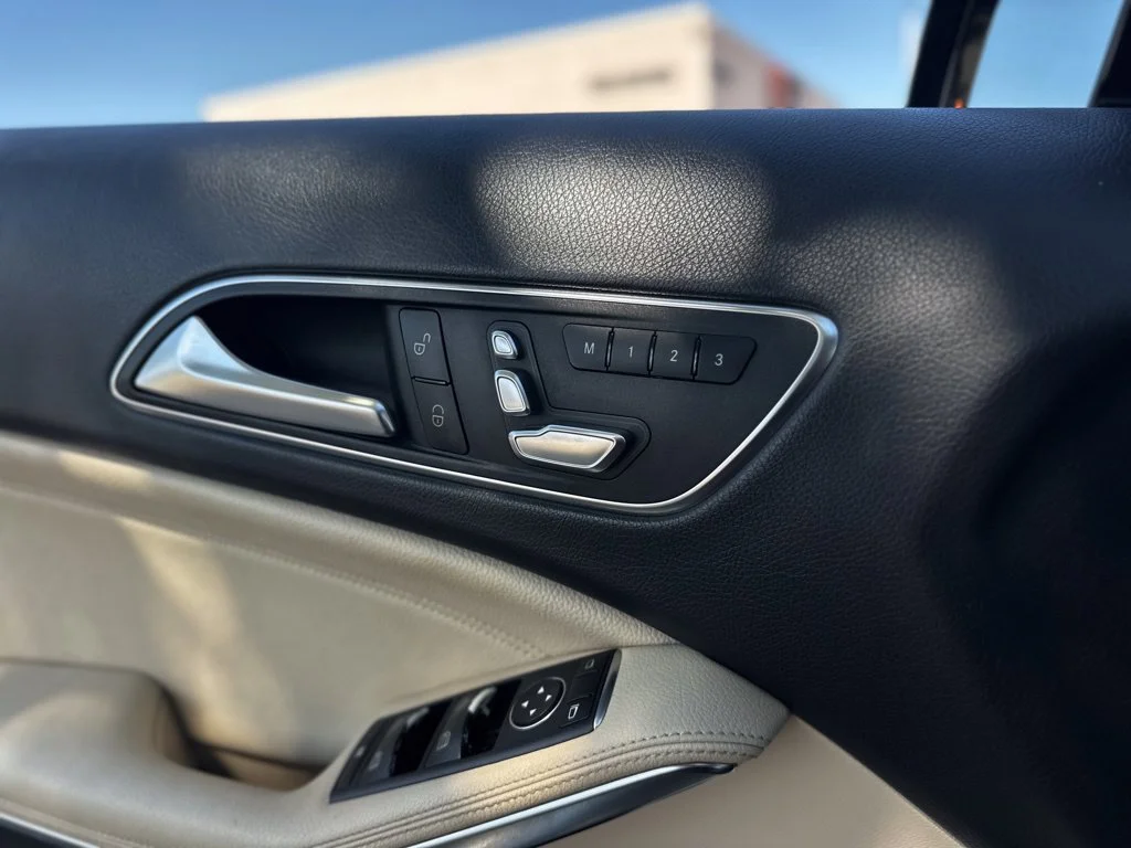 Used 2019  Mercedes-Benz GLA 250 image 18
