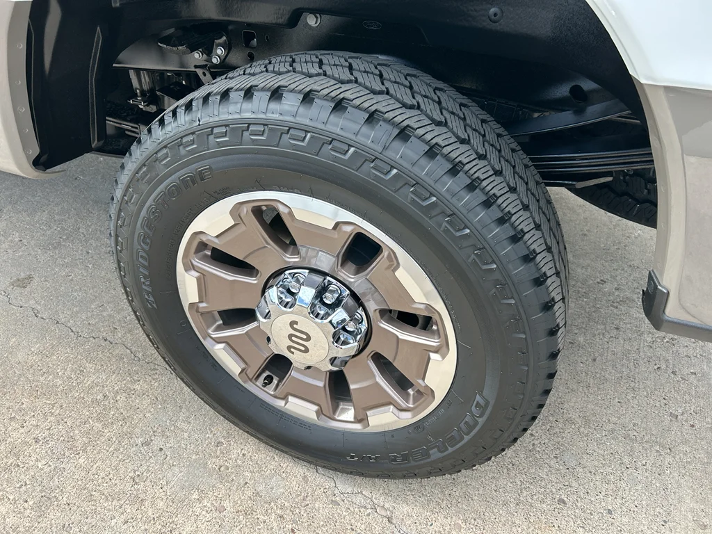 New 2026 Star White Metallic Tri-Coat Ford F-350® King Ranch® image 35