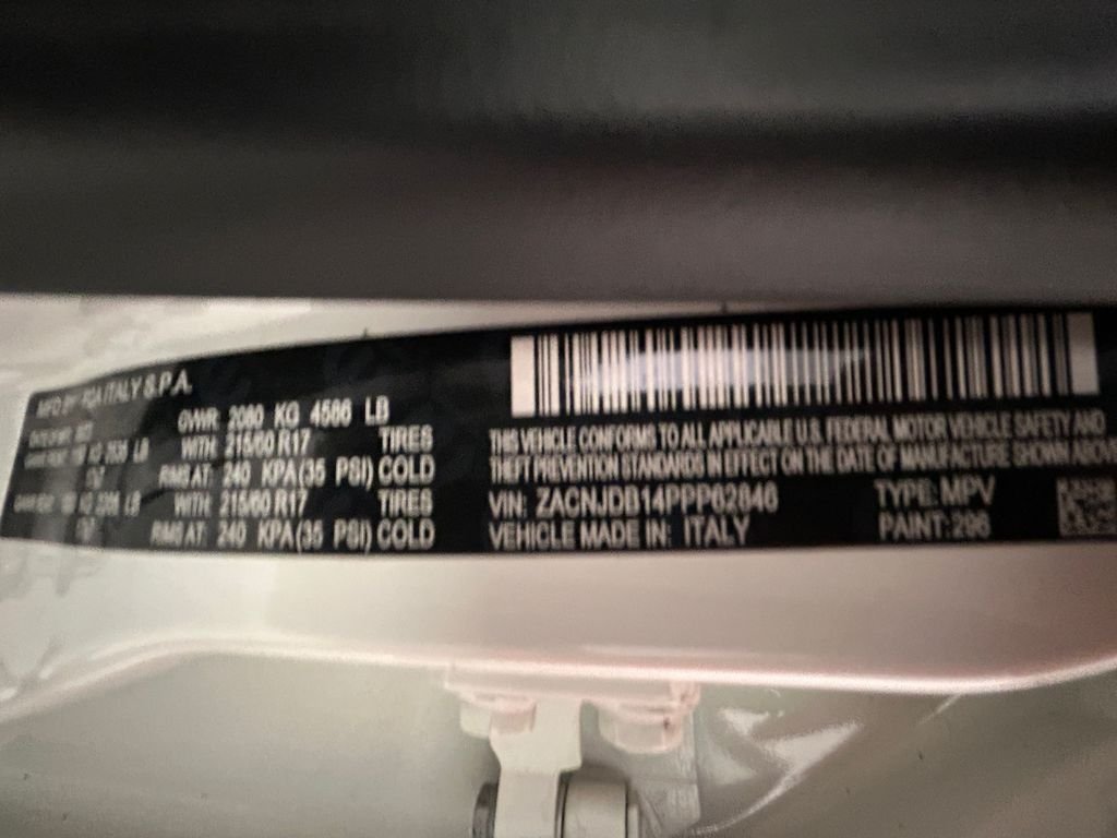 Used 2023 White Jeep Latitude image 20